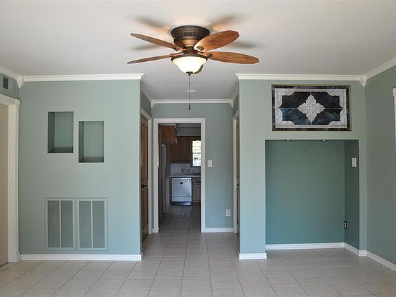 3rd image of 104 Monticello Ln