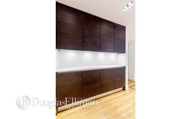 Sold by Douglas Elliman | media 25