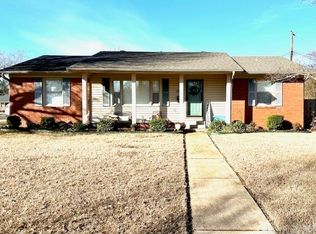 801 N Spring St, Searcy, AR 72143