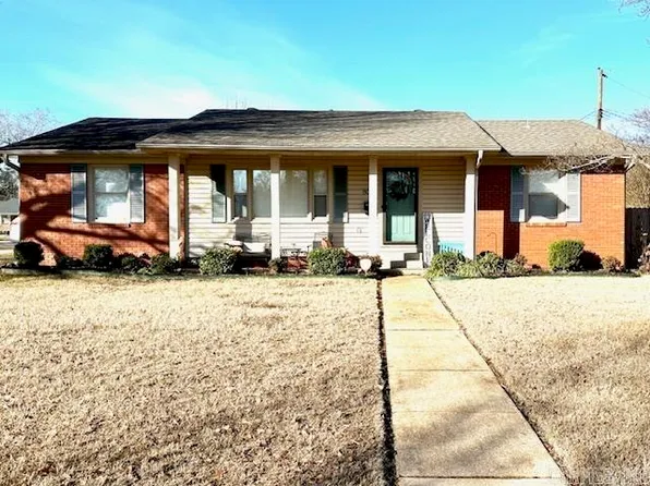 801 N Spring St, Searcy, AR 72143