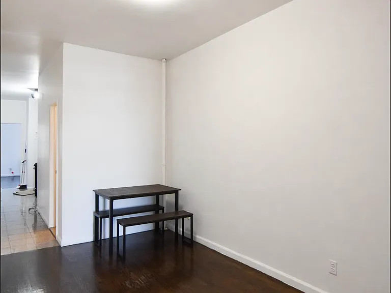 955 Grand St #3R — Photo 10