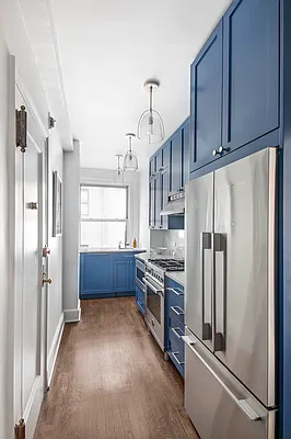 Sold by NYLON Real Estate | media 4