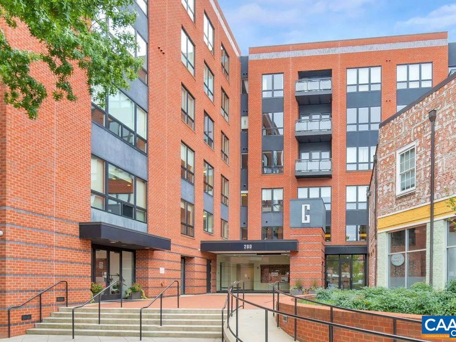 1 bed, 1.0 bath, 865 sqft, $2,500 — Photo 1