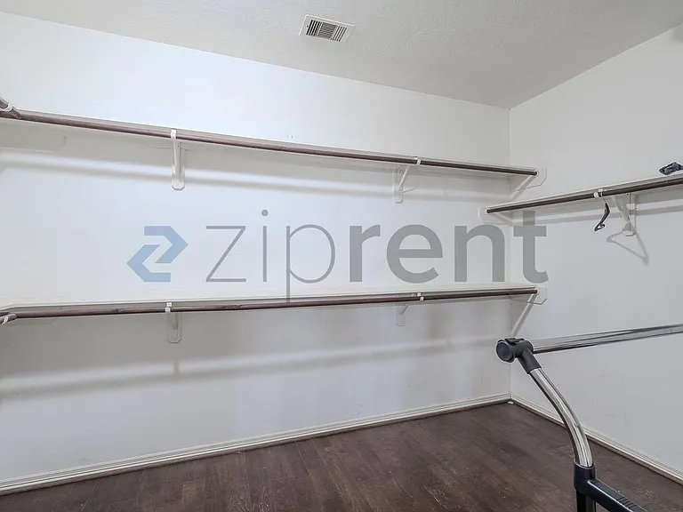 14911 Oxford Way — Photo 26