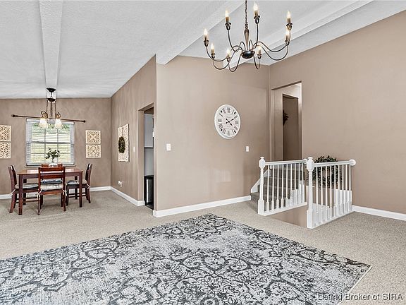 4th image of 2424 Stover Drive