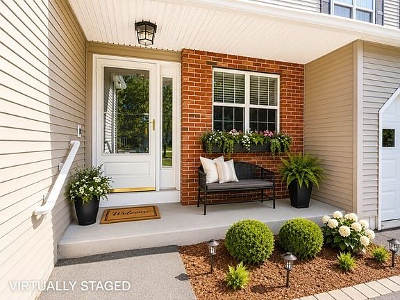 2nd image of 2 Chapman Pl #2