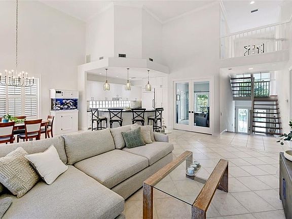 3rd image of 56 Island Cir
