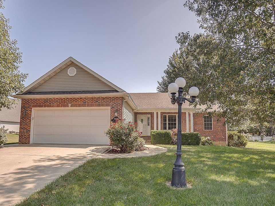 1st image of 7406 Saint James Dr