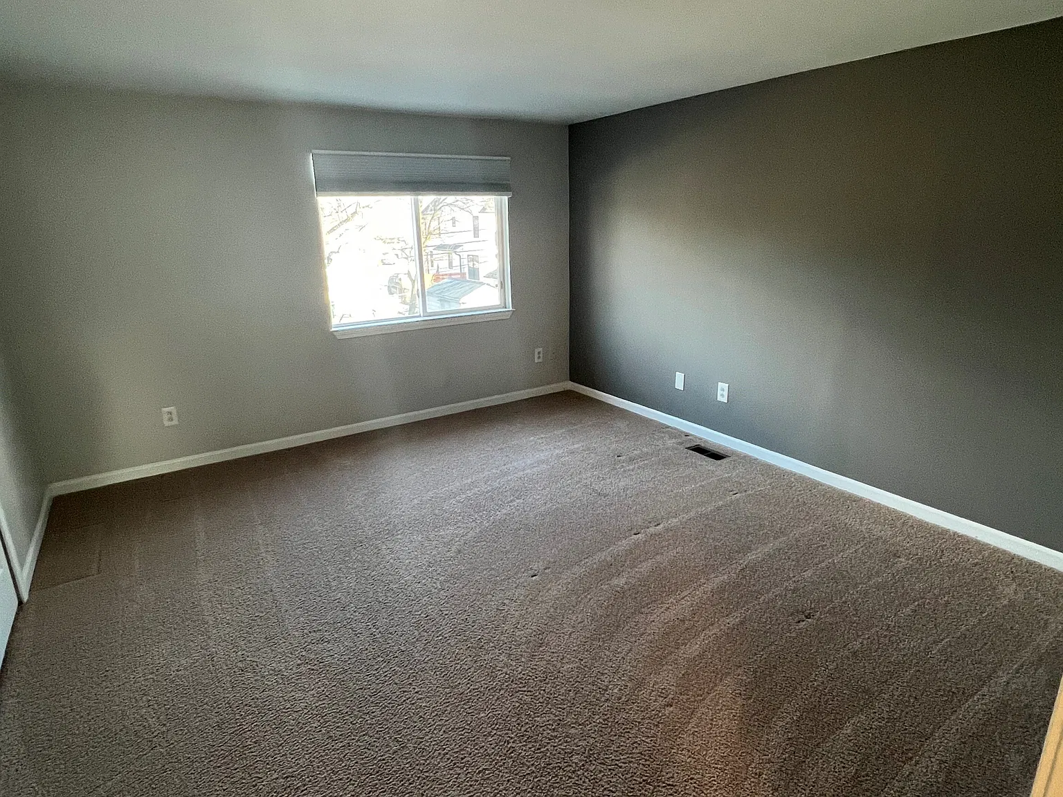 2 bed, 1.5 bath, 1000 sqft, $1,900 — Photo 4