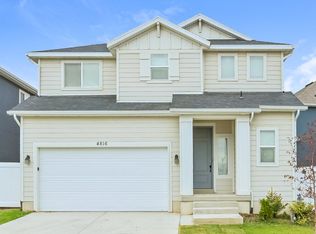 4816 E Hidden Steppe Bnd, Eagle Mountain, UT 84005