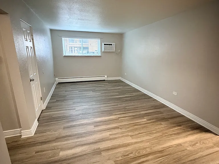 298 W Powers Ave #102 — Photo 4