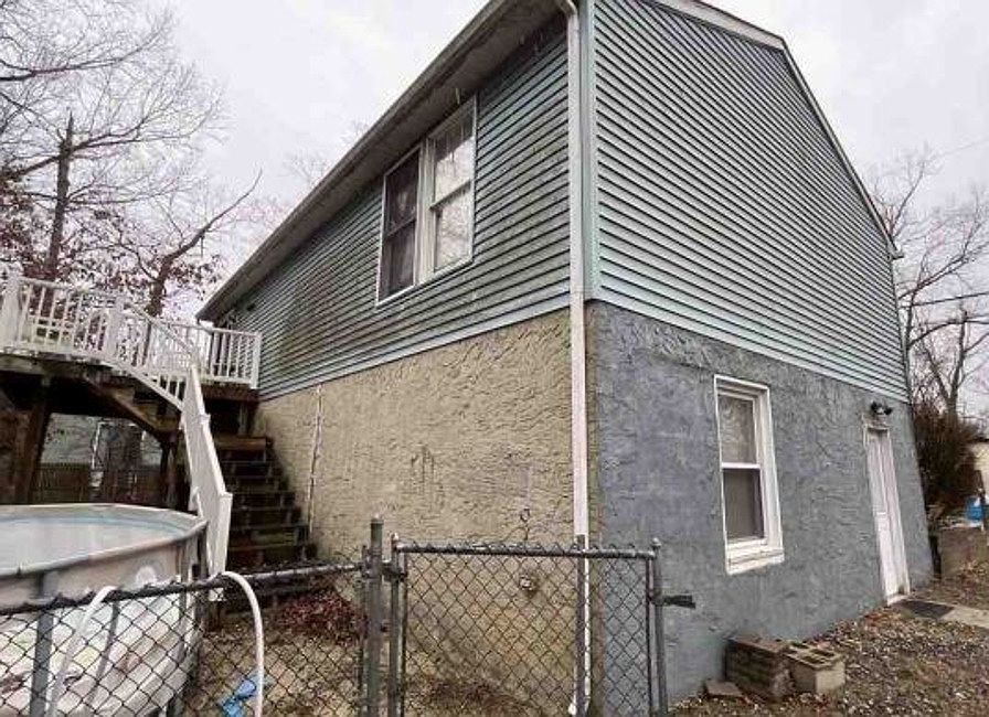 2nd image of 6009 11th St