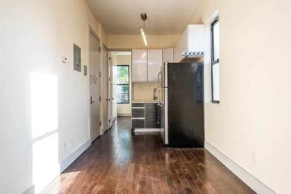 Rented by Nooklyn NYC LLC | media 32