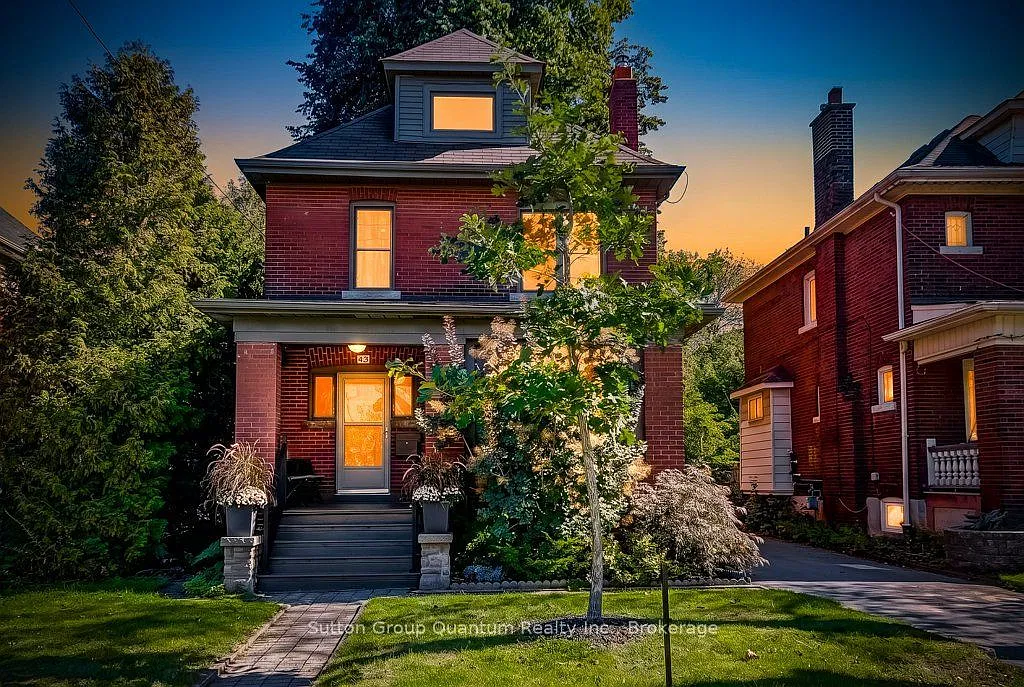 4 bed, $3,400 — Photo 2