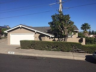 1st image of 1824 Redwood Dr