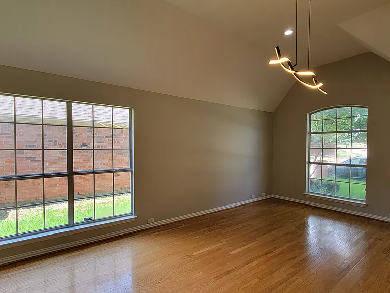 9726 Windy Hollow Dr — Photo 8
