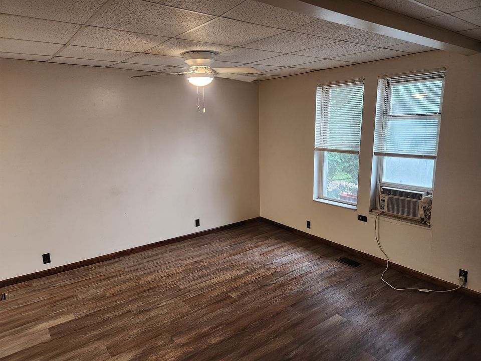 Living room / Bedroom