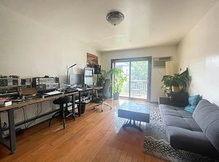 301 Grand St APT 3A, Brooklyn, NY 11211