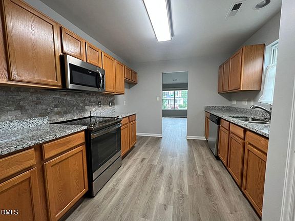 4th image of 3416 Mogollon Ct