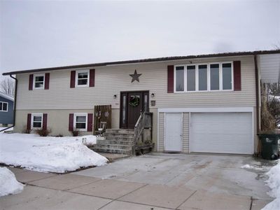 780 Overview Ct, Prairie Du Chien, WI, 53821