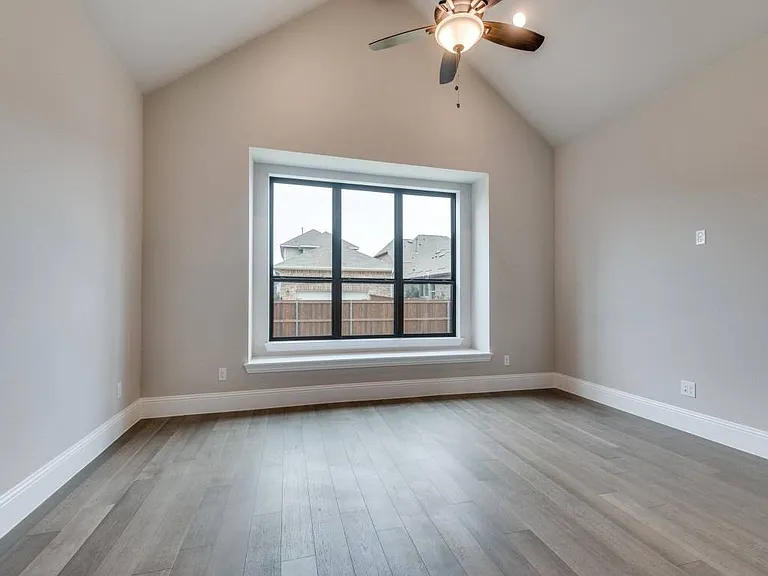 1317 Black Walnut Ln — Photo 10