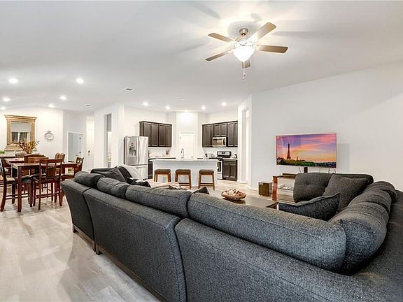 5th image of 17201 Casanova Ave