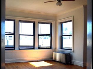 2435 W Logan Blvd APT 2C, Chicago, IL 60647