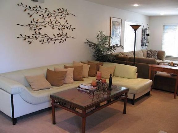 4th image of 342 Brockenhurst Dr