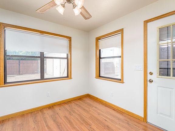 5th image of 11107 W Greer Ave