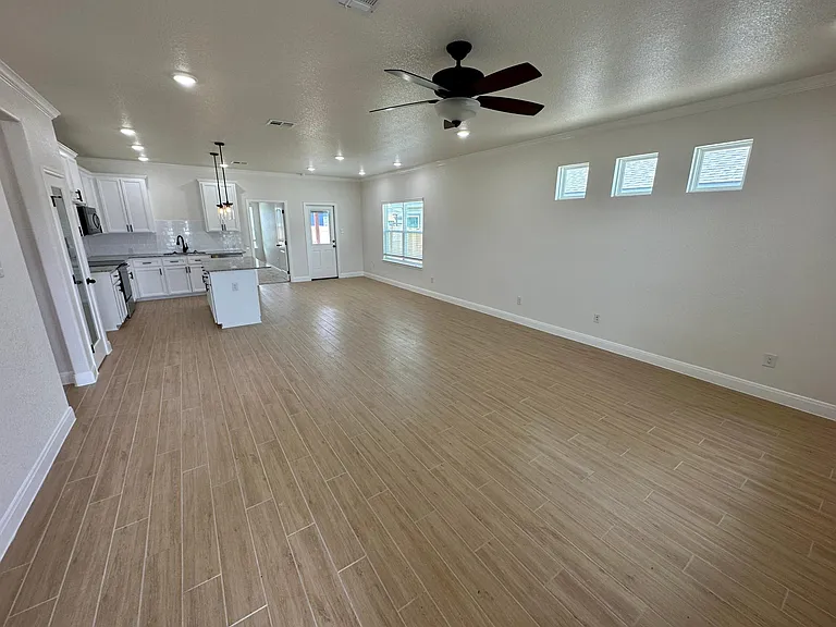 1607 Sideoats Ln — Photo 4
