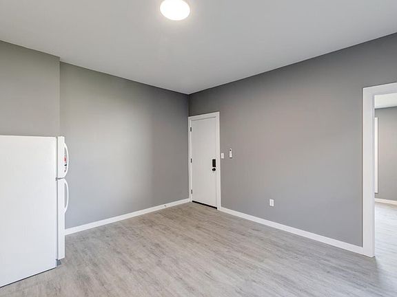 5th image of 1338 Ohio Ave Unit 1