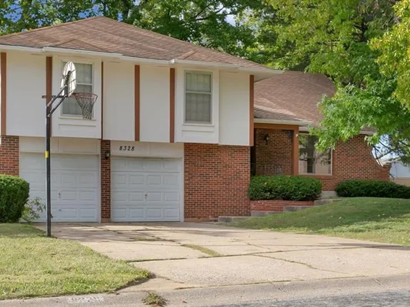 8328 Harvard Ave, Raytown, MO 64138