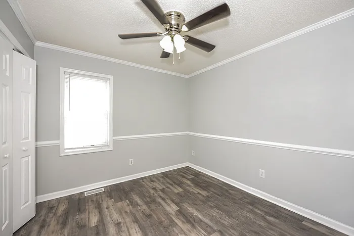 425 Wallace Way — Photo 8