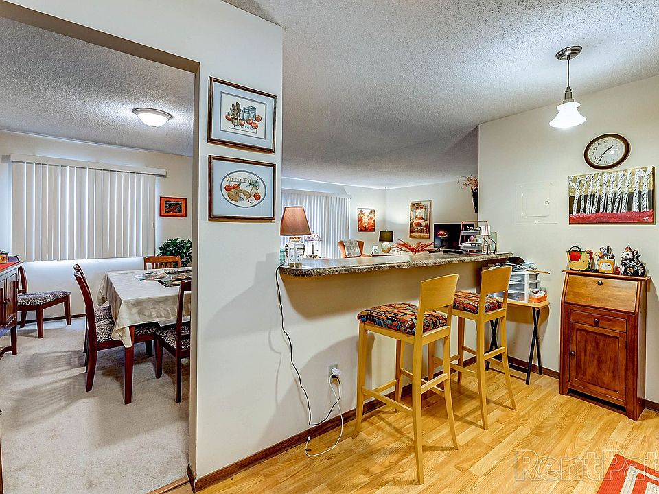 1st image of 5700 W Lake St #209