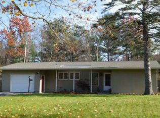 5206 Lessa St, Midland, MI 48640