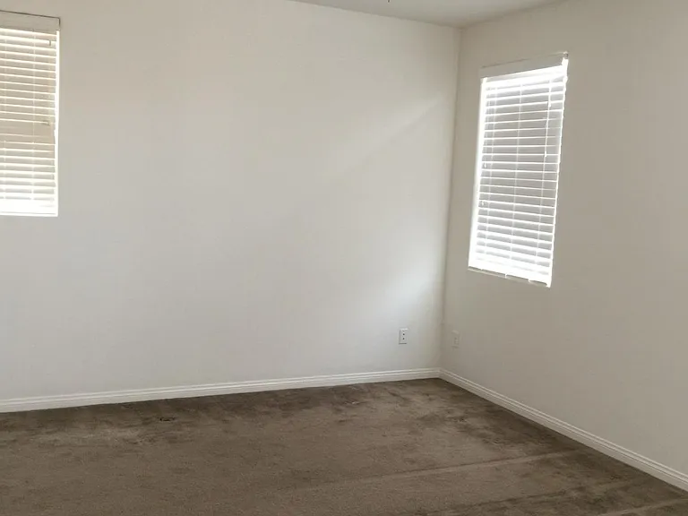 950 Monte Etna Ave — Photo 3