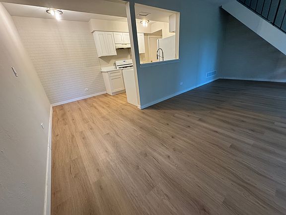 2nd image of 186 Judith Ct Unit B