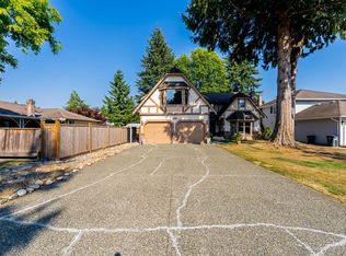9884 158a St, Surrey, BC V4N 2A3