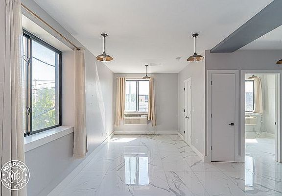 3rd image of 14 Havens Pl #6E