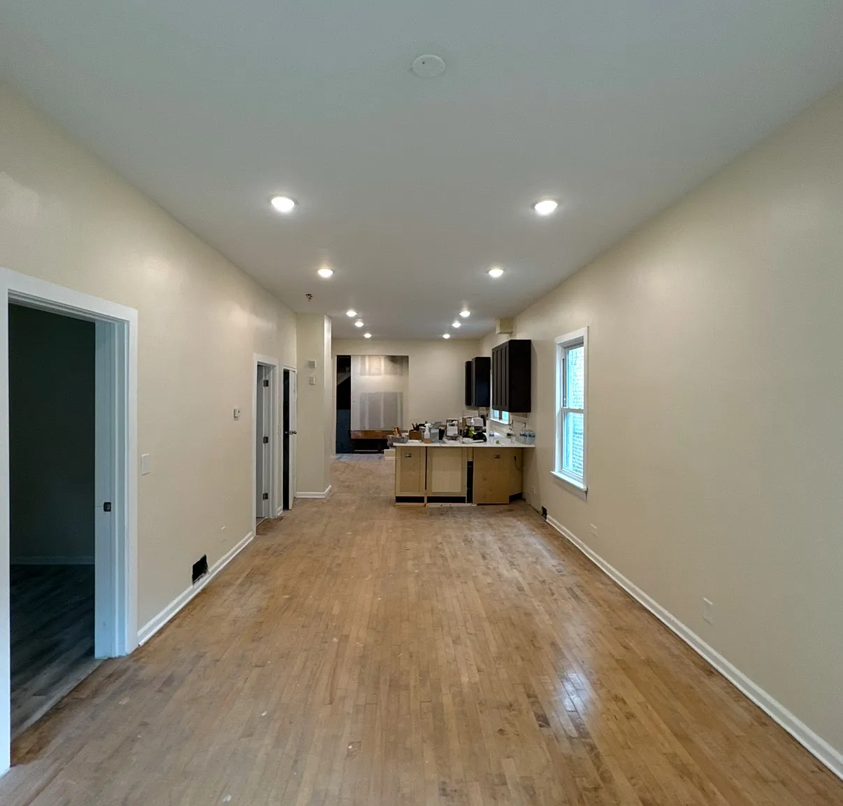 4 bed, 2000 sqft, $3,500 — Photo 4