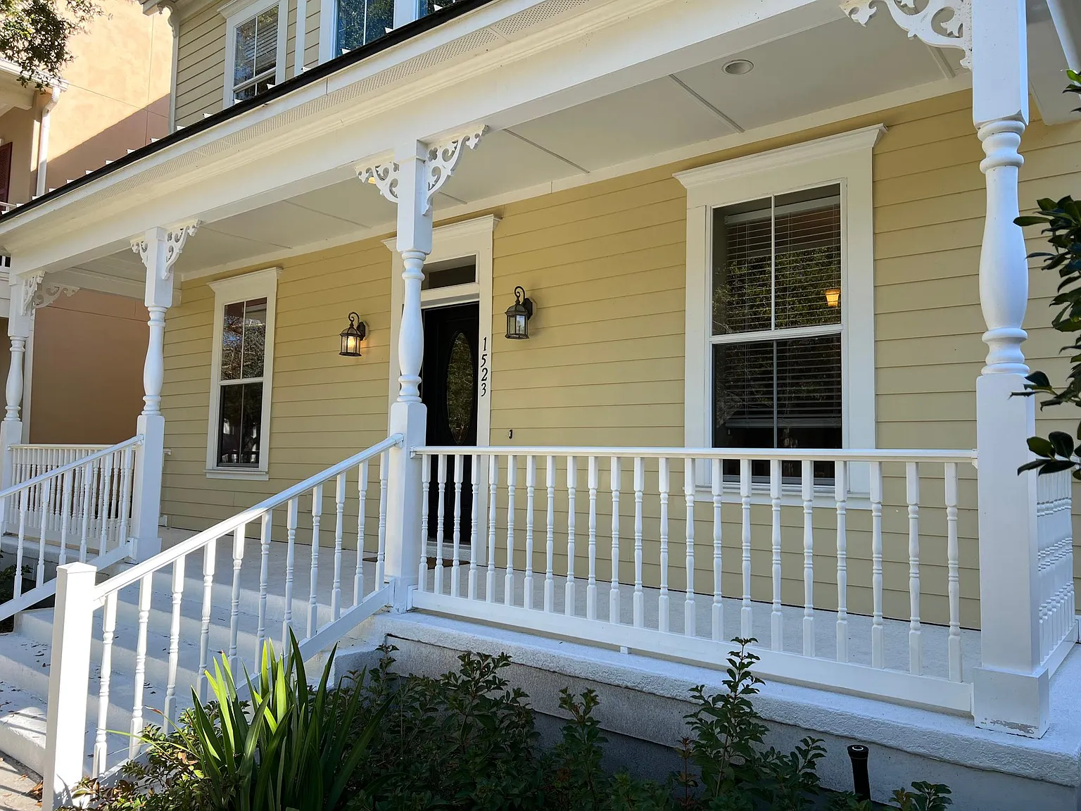 4 bed, 2401 sqft, $4,500 — Photo 2
