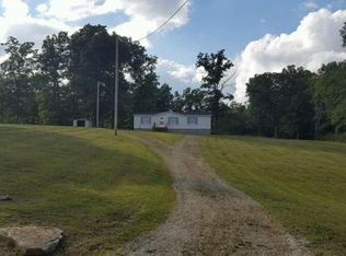 579 Pine Rd, Pikeville, TN 37367