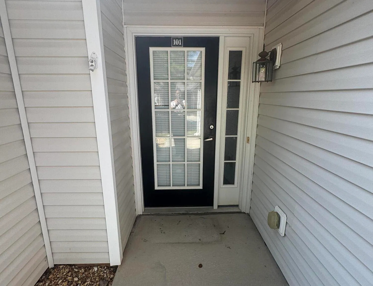 2 bed, 2.0 bath, $1,750 — Photo 2
