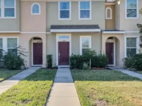 7047 Towering Spruce Dr, Riverview, FL 33578