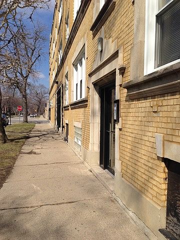 1st image of 11107 S Emerald Ave #3