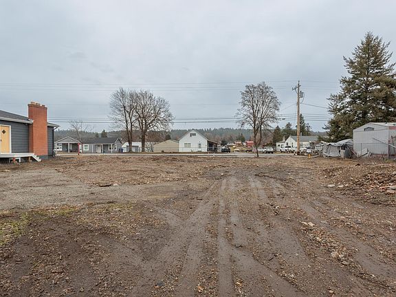 2nd image of 13512 E Rich Ave