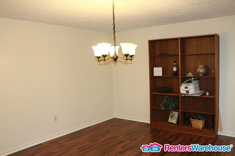 2nd image of 212 Fallsway Ln