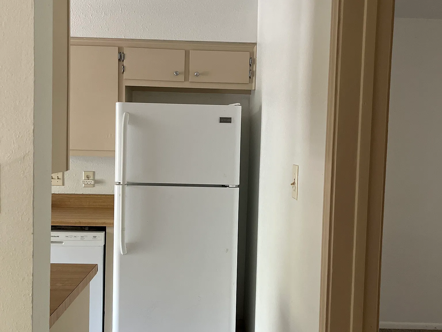 2 bed, 950 sqft, $1,175 — Photo 4