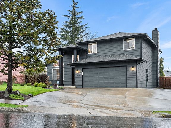 2nd image of 2512 NW Logan St