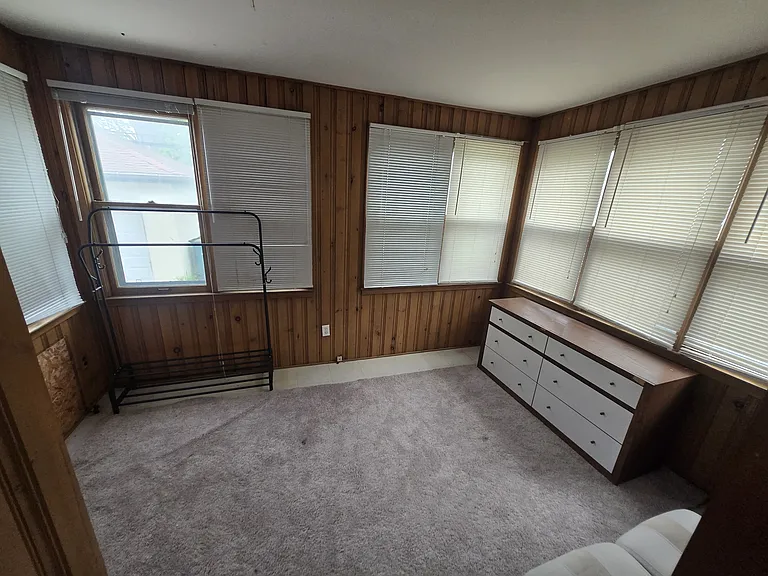 506 W Twelve Mile Rd — Photo 8